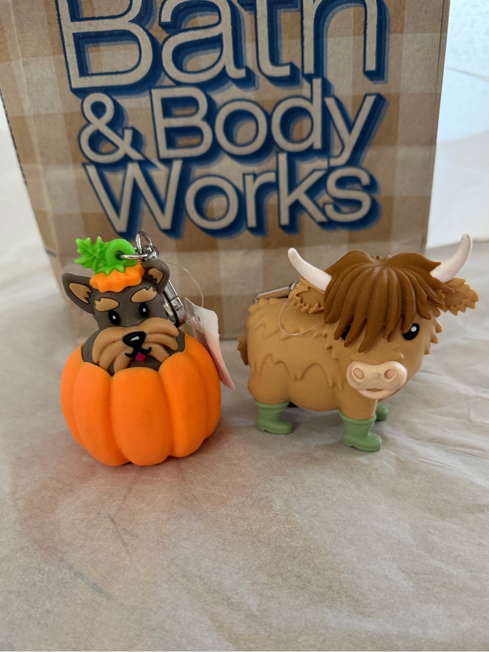 BBW New with/without tag. 2 Pocketbac Holders. Highland Cow & Scotty Pumpkin.